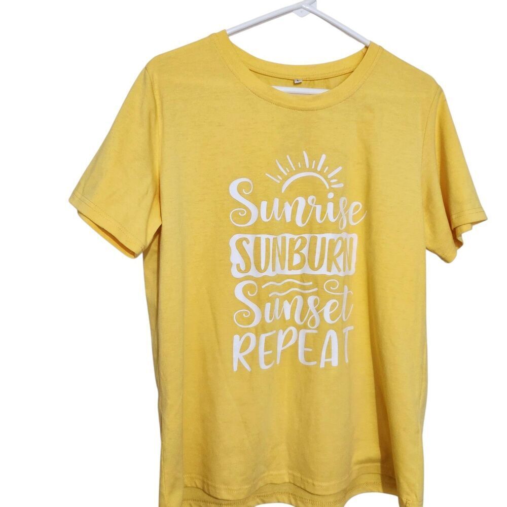 Casual Tshirt Size Large Yellow Color With Logo - Picture 2 of 10
